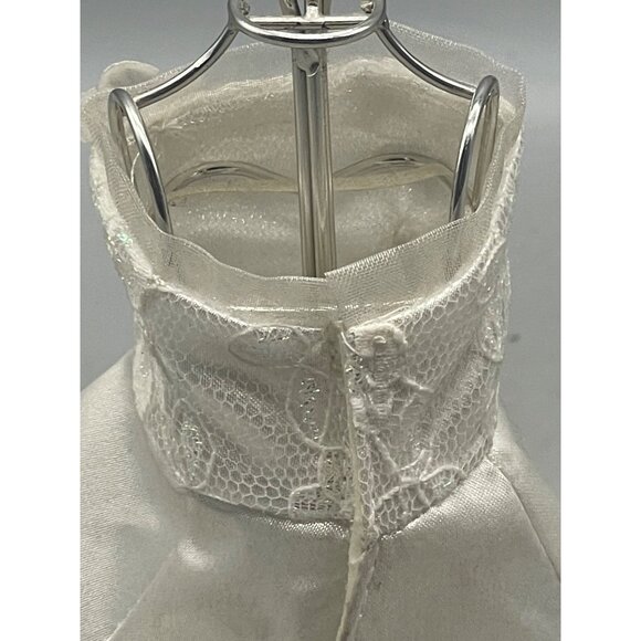 wedding photo holder figurine holds 3 photos white lace metal embellished READ - Picture 5 of 7